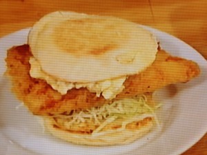 子どもも満足!フィッシュバーガー