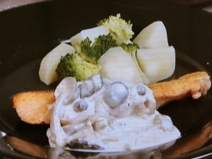鮭のソテー きのこクリームソース