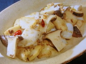 エリンギといかのアンチョビ炒め